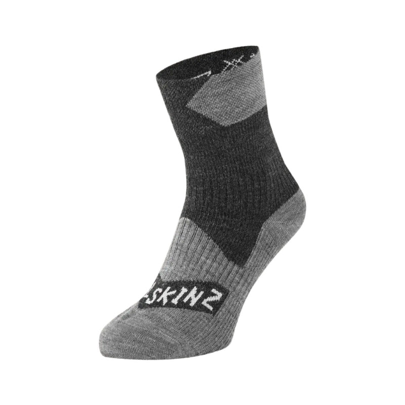 Stay dry and comfortable with Sealskinz Waterproof All Weather Ankle Length Socks. Perfect for any outdoor activity.