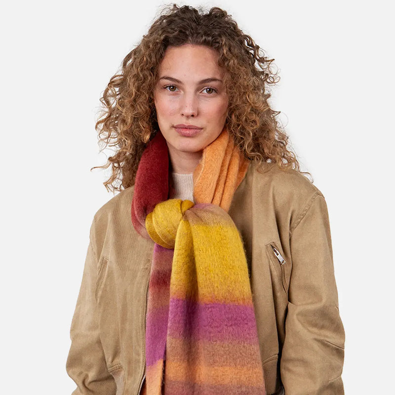 Eluzabeth Scarf - Berry