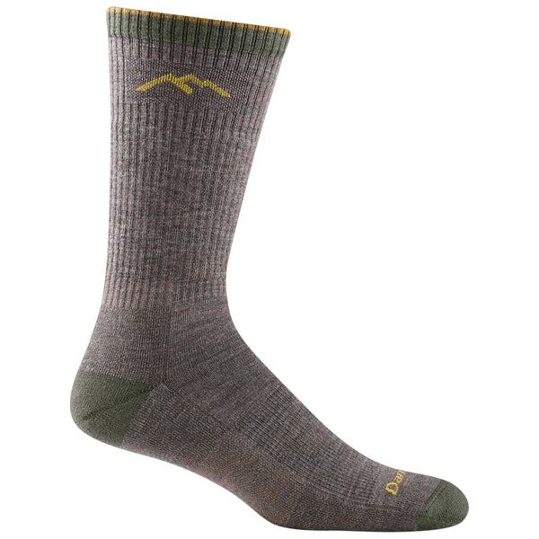 Take on any trail with the Men's Darn Tough Hiker Boot Midweight Hiking Sock. Designed for comfort, durability, and breathability, these socks are your go-to for all-day hiking adventures.