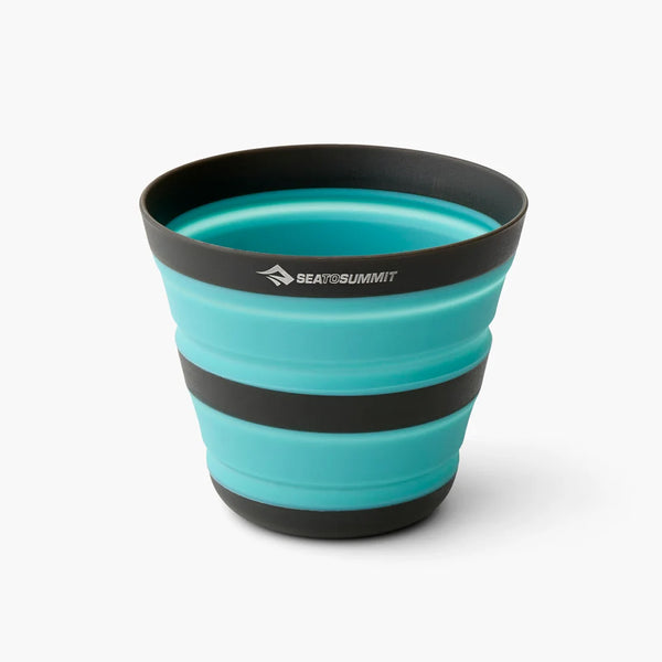 Discover convenience on the go with the Sea to Summit Frontier Collapsible Cup. Perfect for camping and hiking, this durable cup collapses for easy storage and transport.